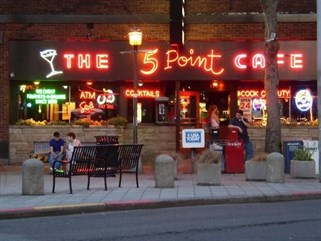 The 5 Point Café