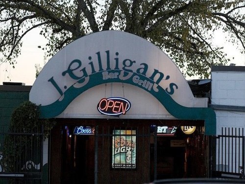 J Gilligan’s Bar & Grill