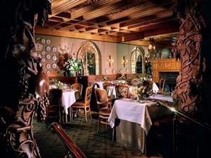 The Mansion Bar