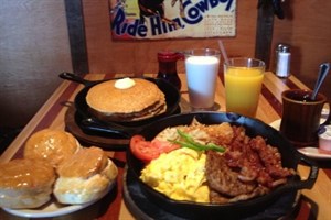 Eduardo’s Mexican Food Steaks & Smokehouse