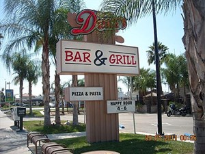 Duke’s Bar and Grill