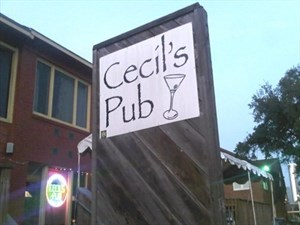 Cecil’s Pub