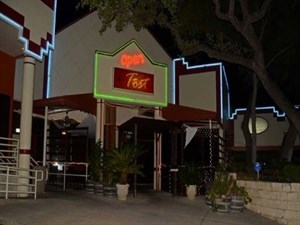 Tost Bistro & Lounge