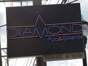 Diamond Pub & Billiards