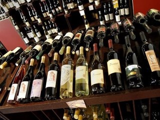 Vino Prima Wine Bar