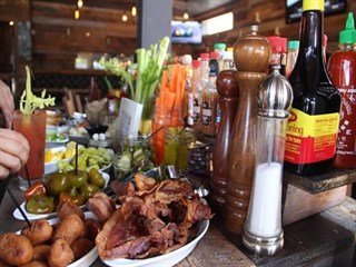 Open Air Kitchen and Bar