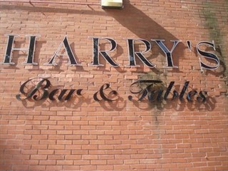 Harry's Bar & Tables
