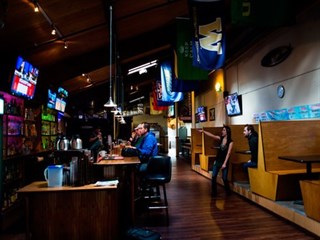 Sidelines Grill & Sports Bar