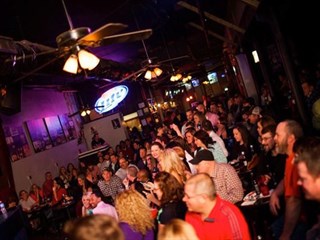 willy piano bar rock happy hour ar bars ds