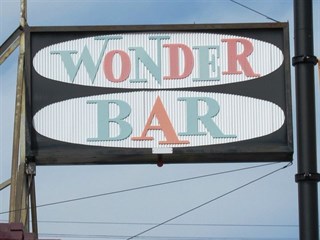 Wonder Bar