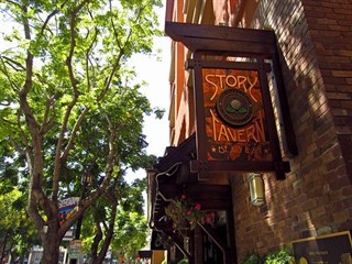 Story Tavern