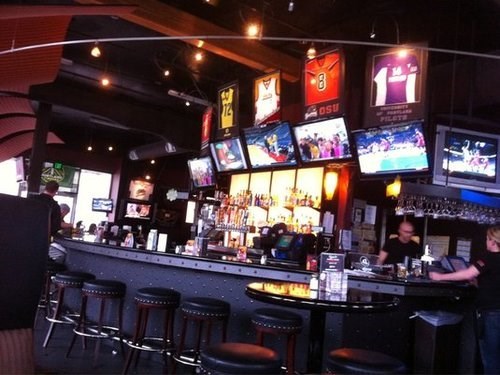 On Deck Sports Bar & Grill