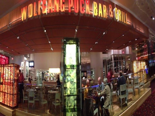 Wolfgang Puck Bar & Grill