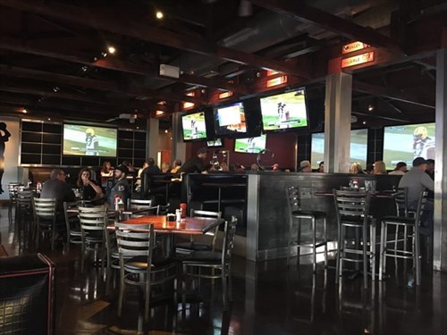 Join the Happy Hour at Majerle's Sports Grill in Phoenix, AZ 85050