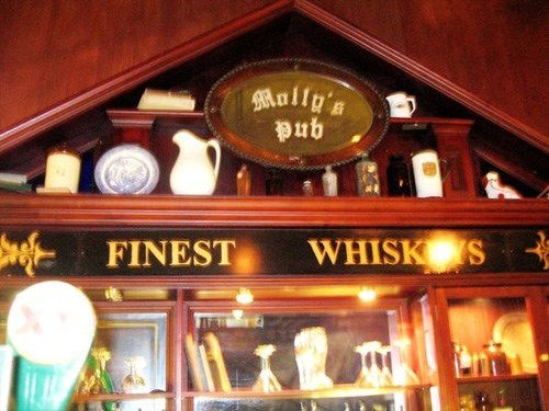 Molly’s Pub