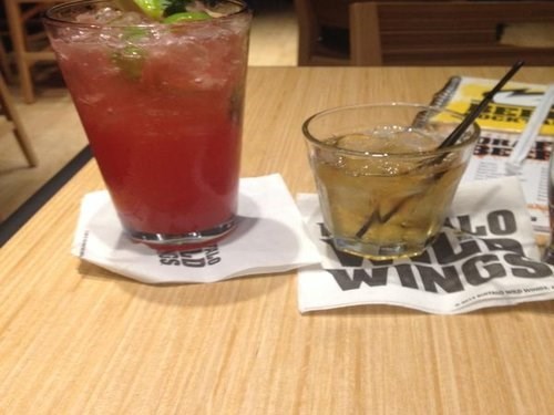 Buffalo Wild Wings Bar & Grill