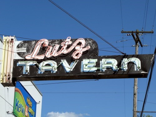 Lutz Tavern