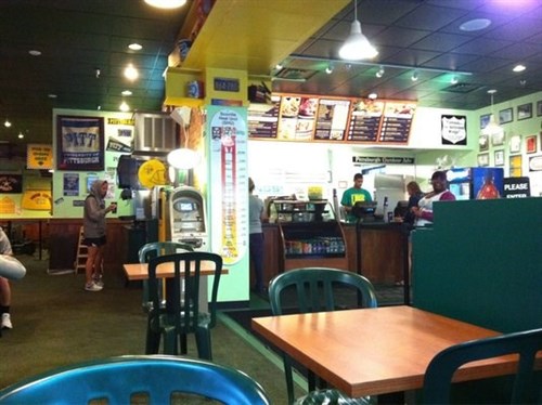 Quaker Steak and Lube