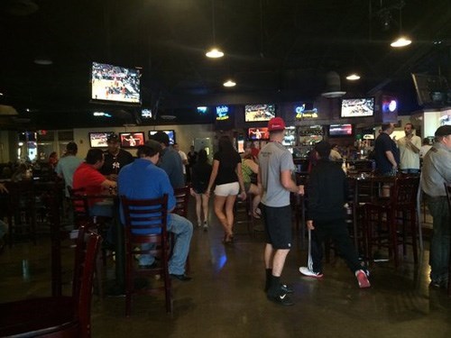 Coaches Sports Bar & Grill