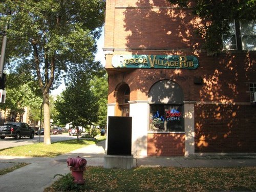 Roscoe Village Pub